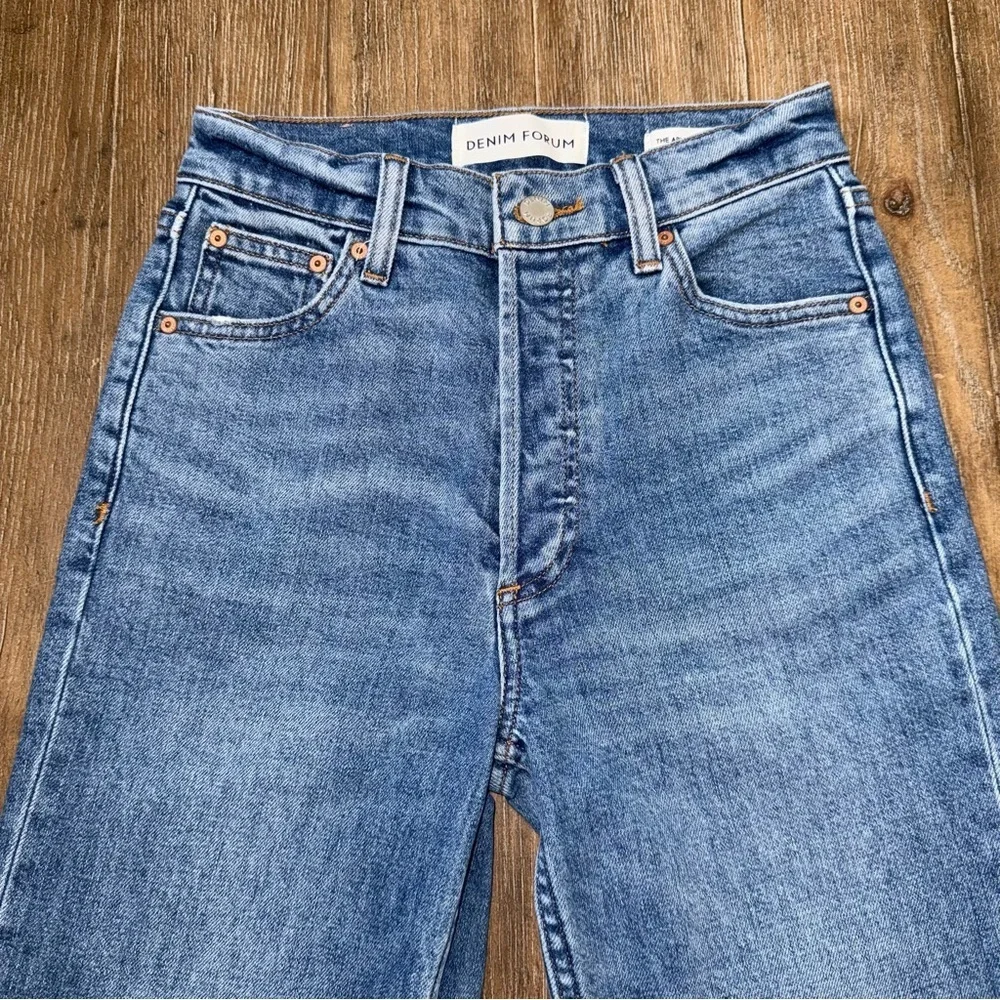 Aritzia Denim Forum The Arlo High Rise Straight Jeans Sz 24 Blue 90s button fly